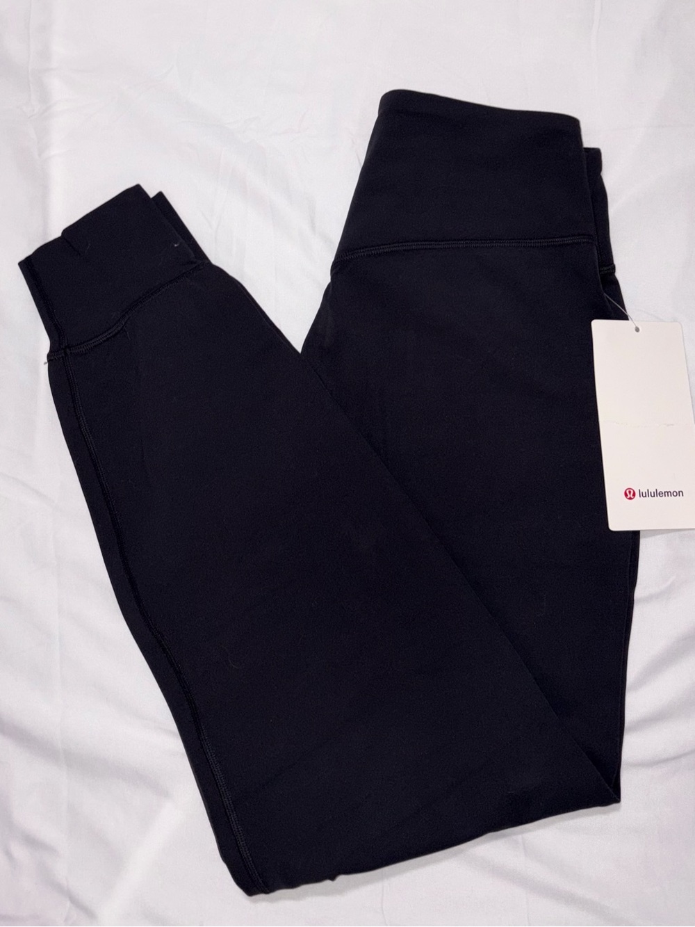 NWT*LULULEMON*SIZE 6* ALIGN HIGH RISE JOGGER*AUTHENTIC*BLACK*$118 RETAIL*25” LNG